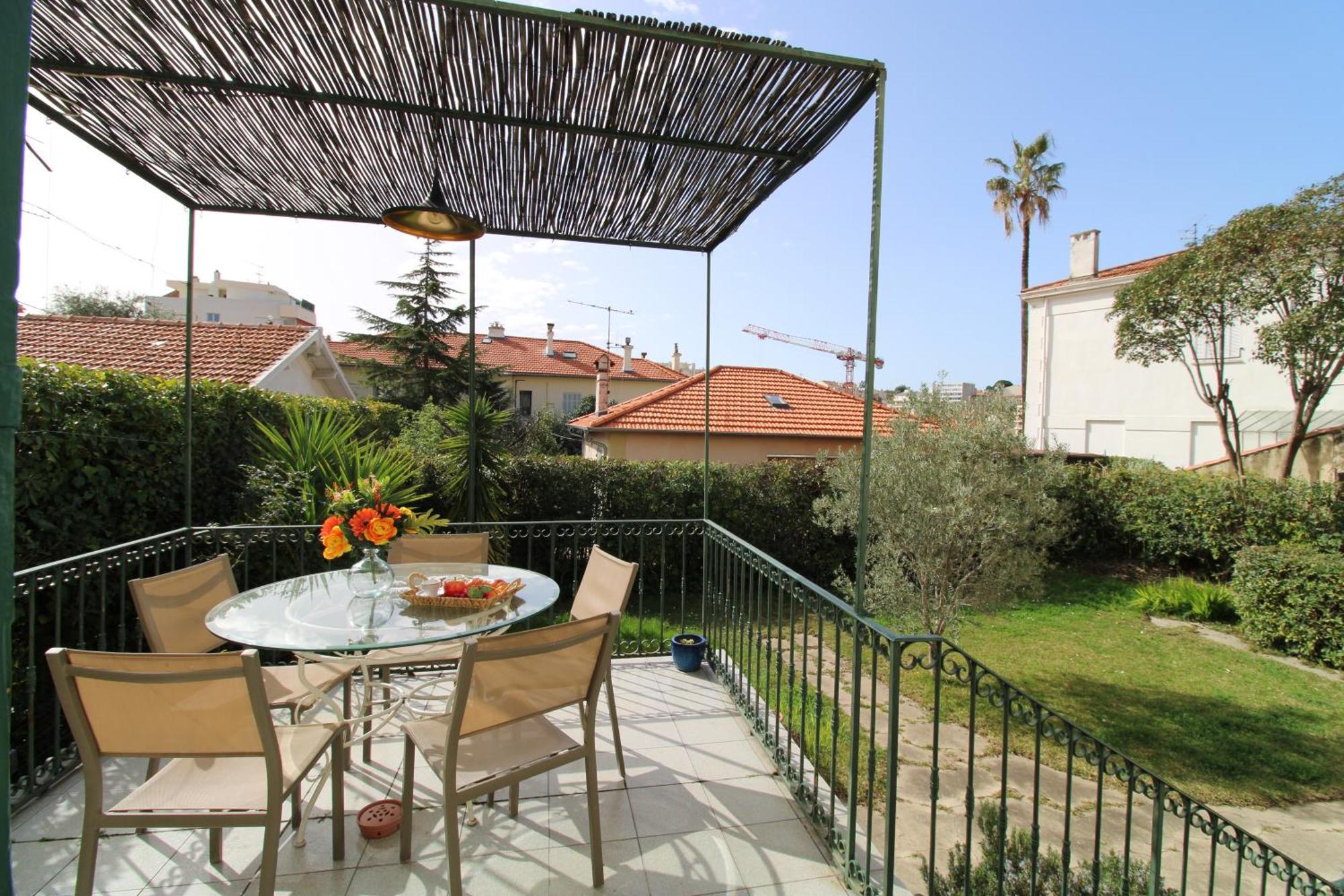 Villa Cottage Reine, Rc Jardin Канны Экстерьер фото